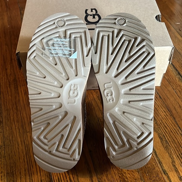 Ugg Chestnut Tasman 2 II Big Kids 6 Women’s 7 Suede Clog NIB New in Box - Picture 3 of 5